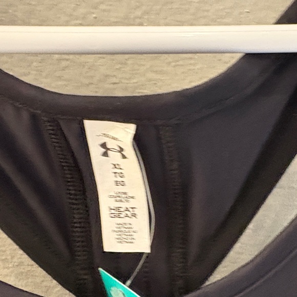 Under Armour Black Racerback Performance Tank - Picture 2 of 5